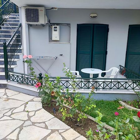 Niriton Pension Nydri  Exterior photo