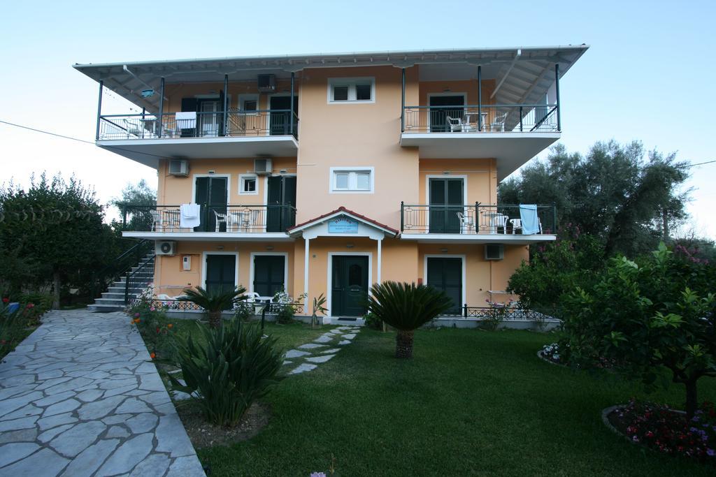 Niriton Pension Nydri  Exterior photo