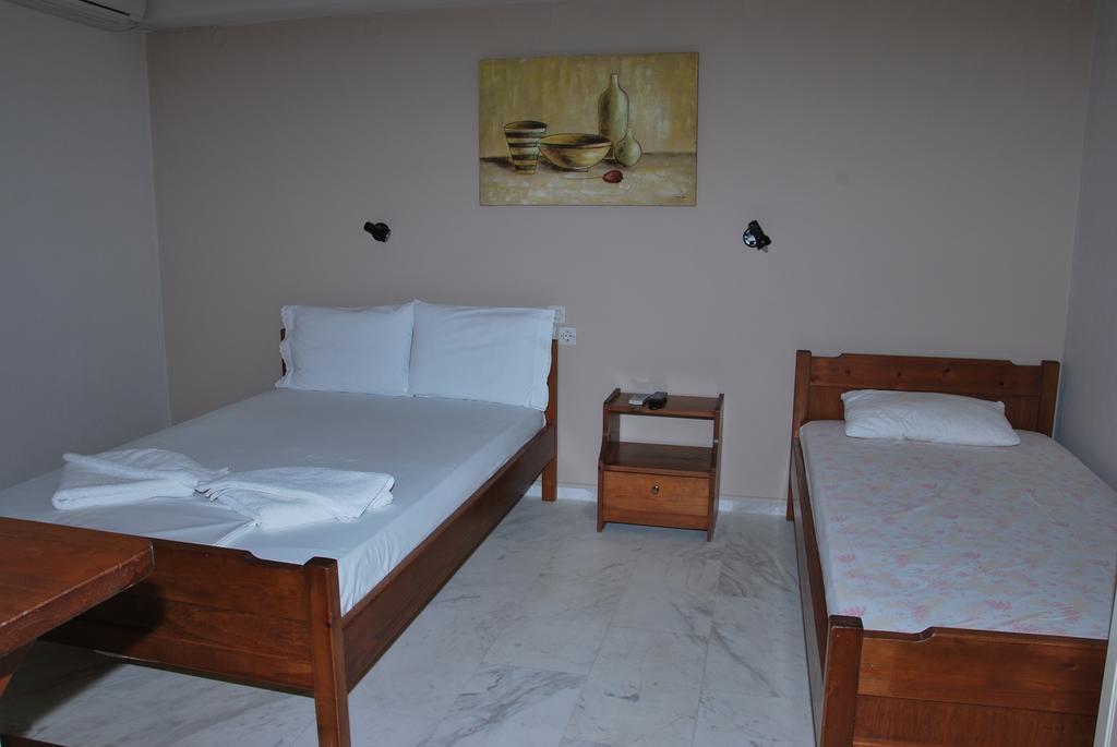 Niriton Pension Nydri  Room photo