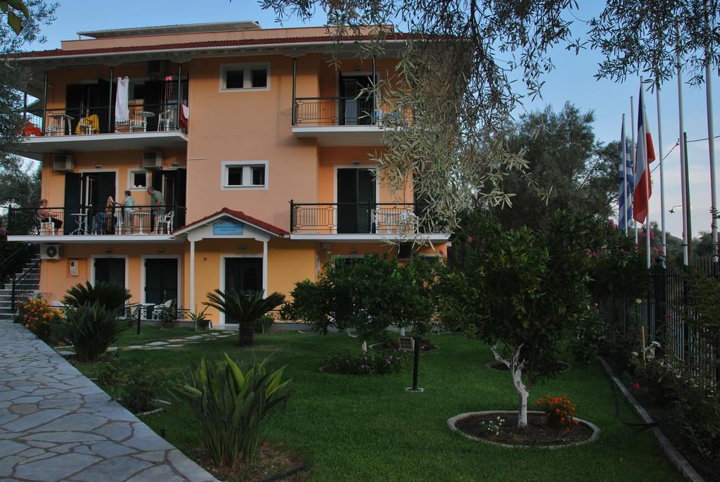 Niriton Pension Nydri  Exterior photo