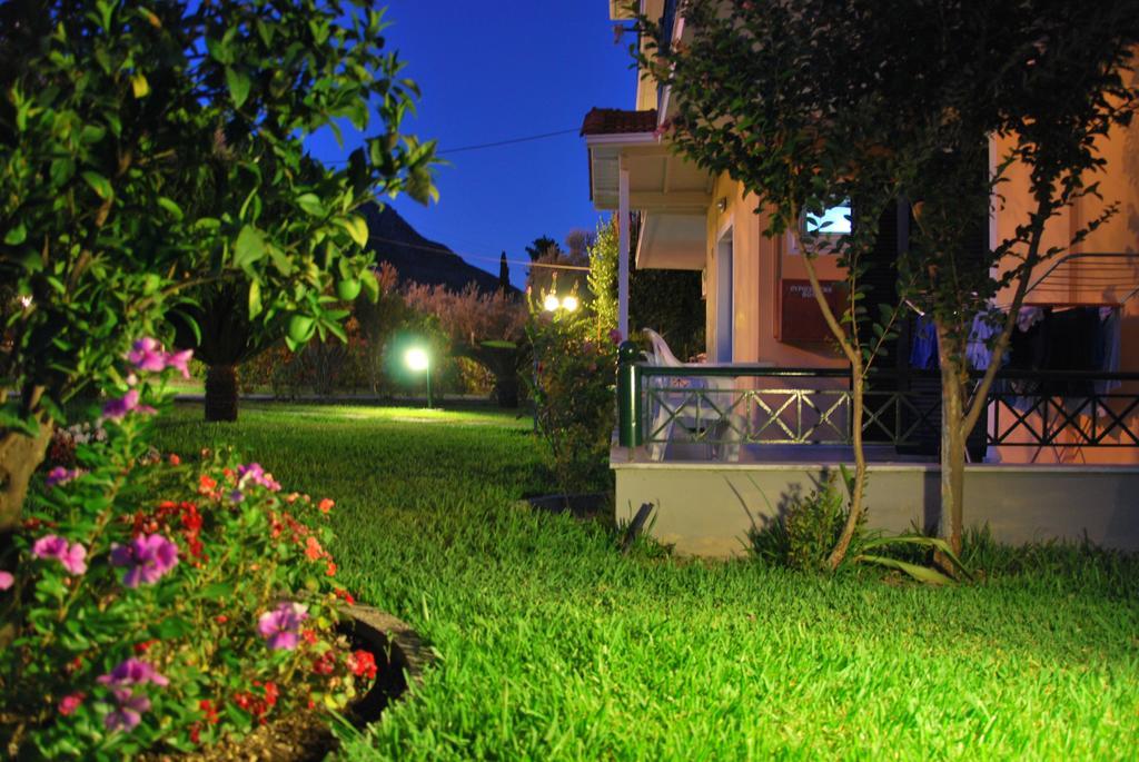 Niriton Pension Nydri  Exterior photo