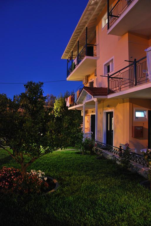 Niriton Pension Nydri  Exterior photo