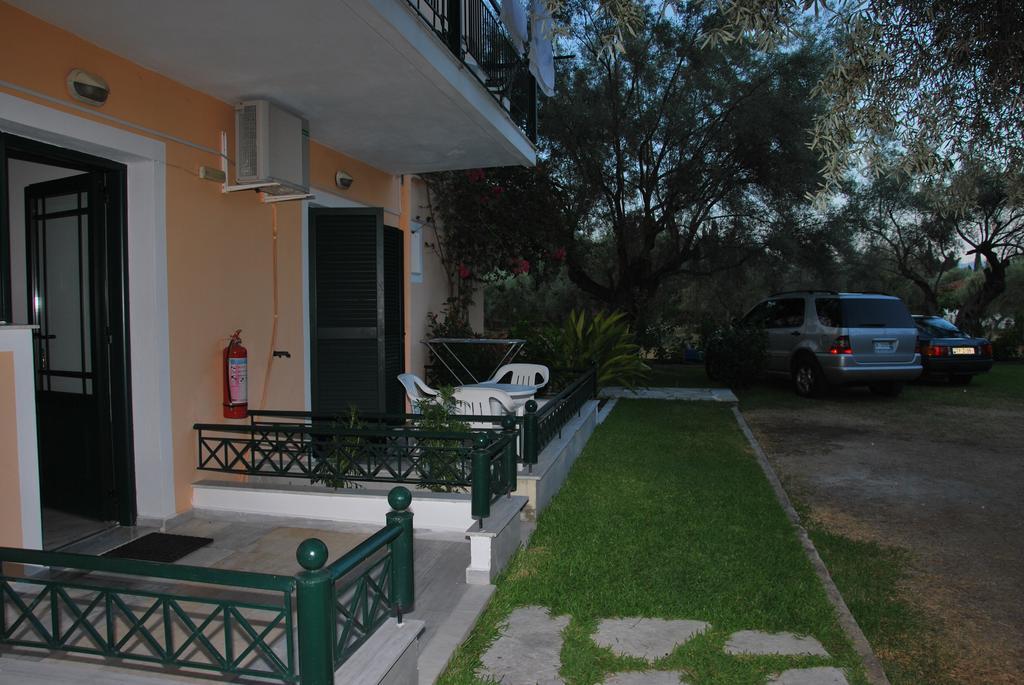 Niriton Pension Nydri  Exterior photo