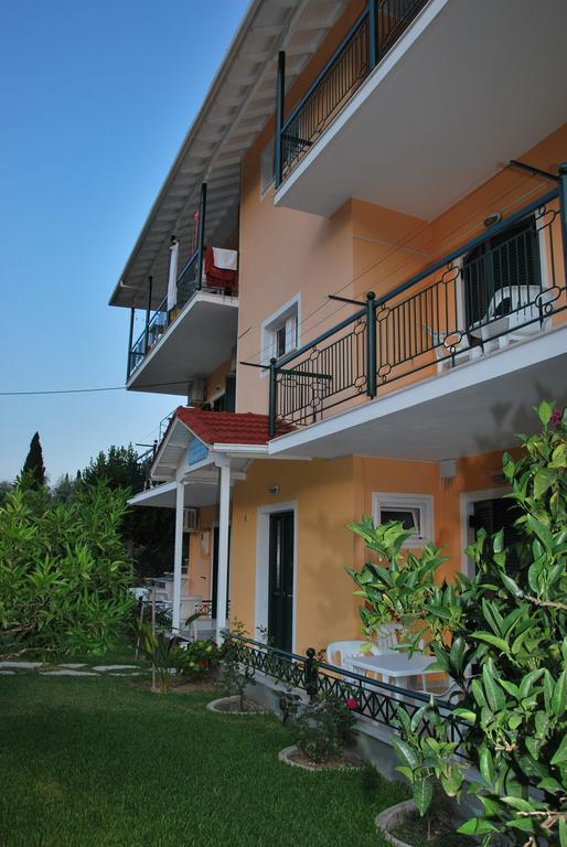 Niriton Pension Nydri  Exterior photo